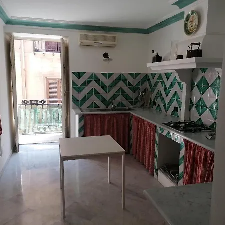 Almareni House *
