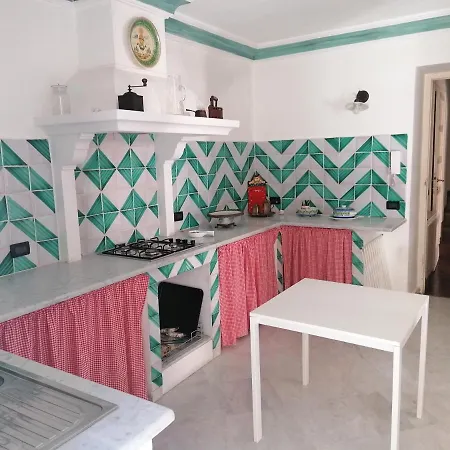 Apartment Almareni House *